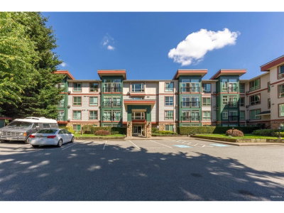 33485 SOUTH FRASER Way | Abbotsford British Columbia | Slide Image One