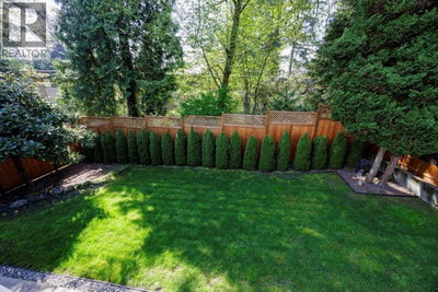 2549 BENDALE Road | North Vancouver British Columbia | Slide Image Thirty-two