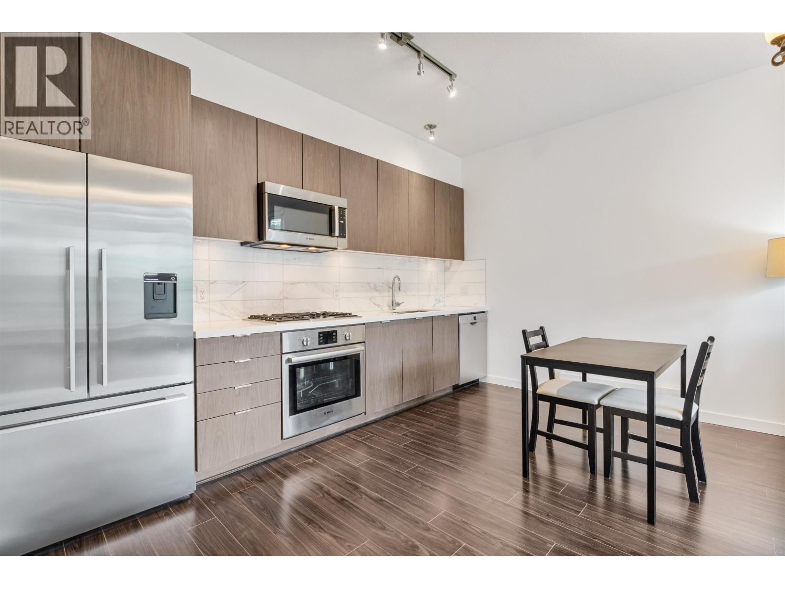 3168 RIVERWALK Avenue, Vancouver, British Columbia V5S 0B8