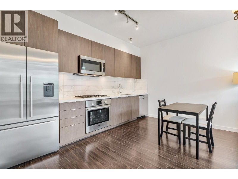 3168 RIVERWALK Avenue Vancouver British Columbia, V5S 0B8 - 2 Bedrooms Waterfront Condo For Sale