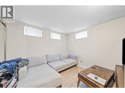 2510 CAMROSE Drive | Burnaby British Columbia | Slide Image Thirty-one