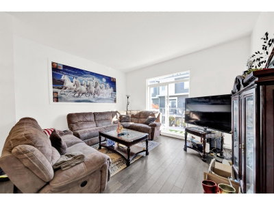 15778 85 Avenue | Surrey British Columbia | Slide Image Eight
