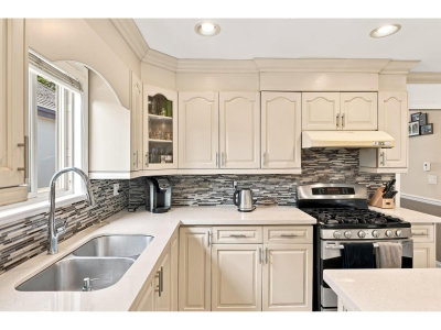 12580 60A Avenue | Surrey British Columbia | Slide Image Thirteen