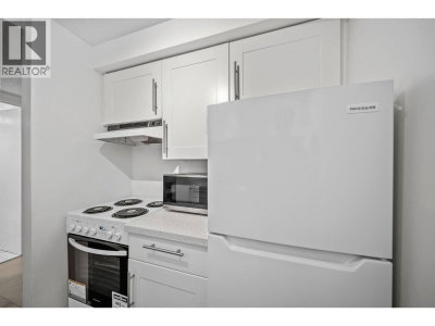 1270 ROBSON Street | Vancouver British Columbia | Slide Image Fifteen