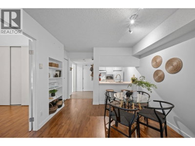 1270 ROBSON Street | Vancouver British Columbia | Slide Image Nine