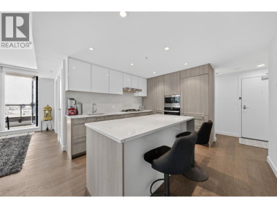 8160 MCMYN Way | Richmond British Columbia | Slide Image Eleven