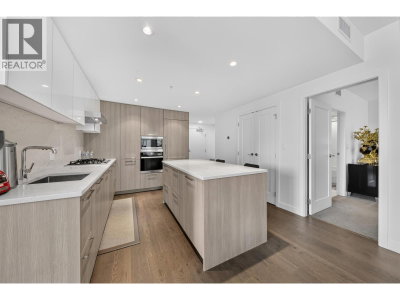 8160 MCMYN Way | Richmond British Columbia | Slide Image Thirteen