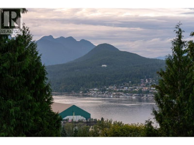 1034 GATENSBURY Road | Port Moody British Columbia | Slide Image Thirty-five