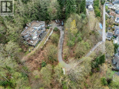 7235 BAYVIEW Drive | Burnaby British Columbia | Slide Image Twelve