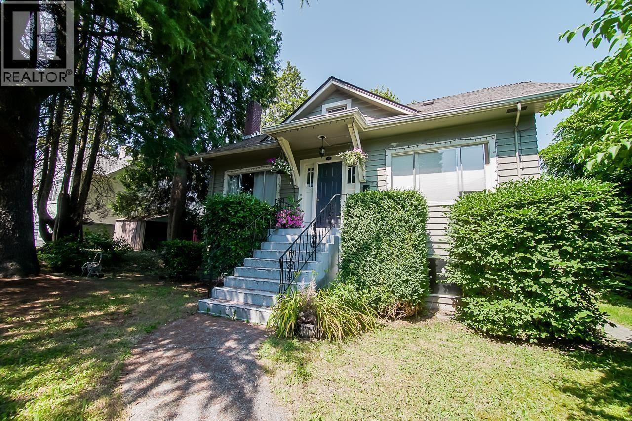 807 SANGSTER Place, New Westminster, British Columbia V3L 4L7