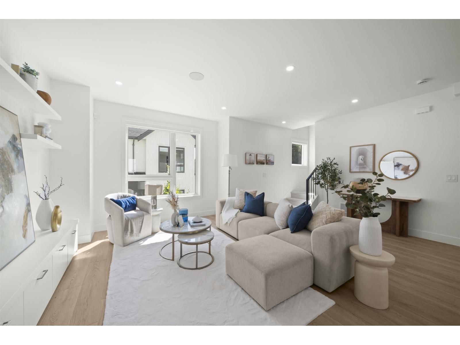 75 - 16358 90 AVENUE Image 12