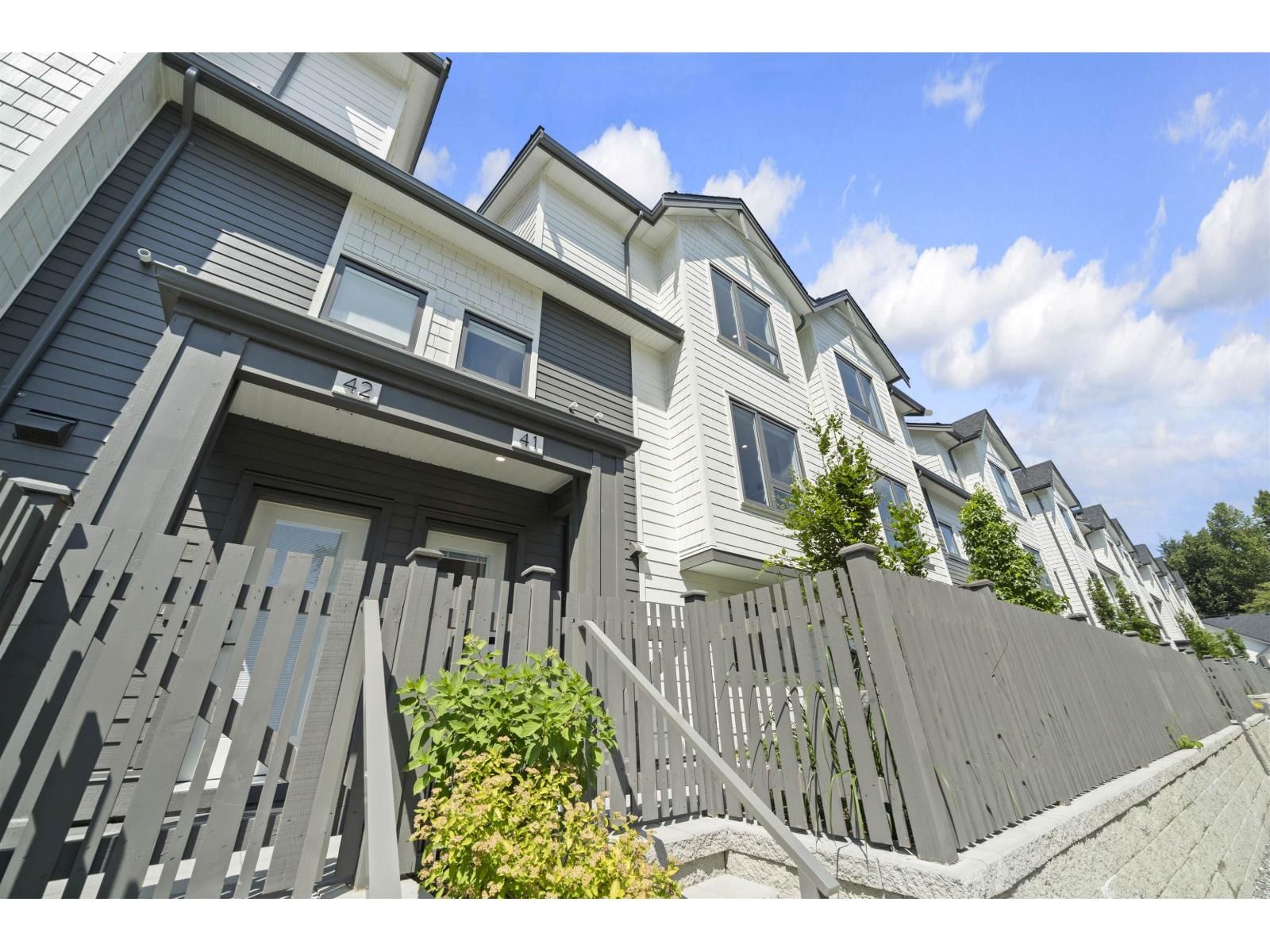 75 - 16358 90 AVENUE Image 35
