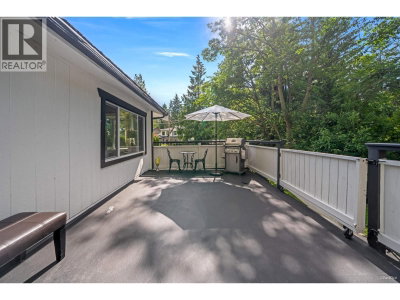 3870 EMERALD Drive | North Vancouver British Columbia | Slide Image Nineteen