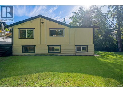 3870 EMERALD Drive | North Vancouver British Columbia | Slide Image Thirty-eight
