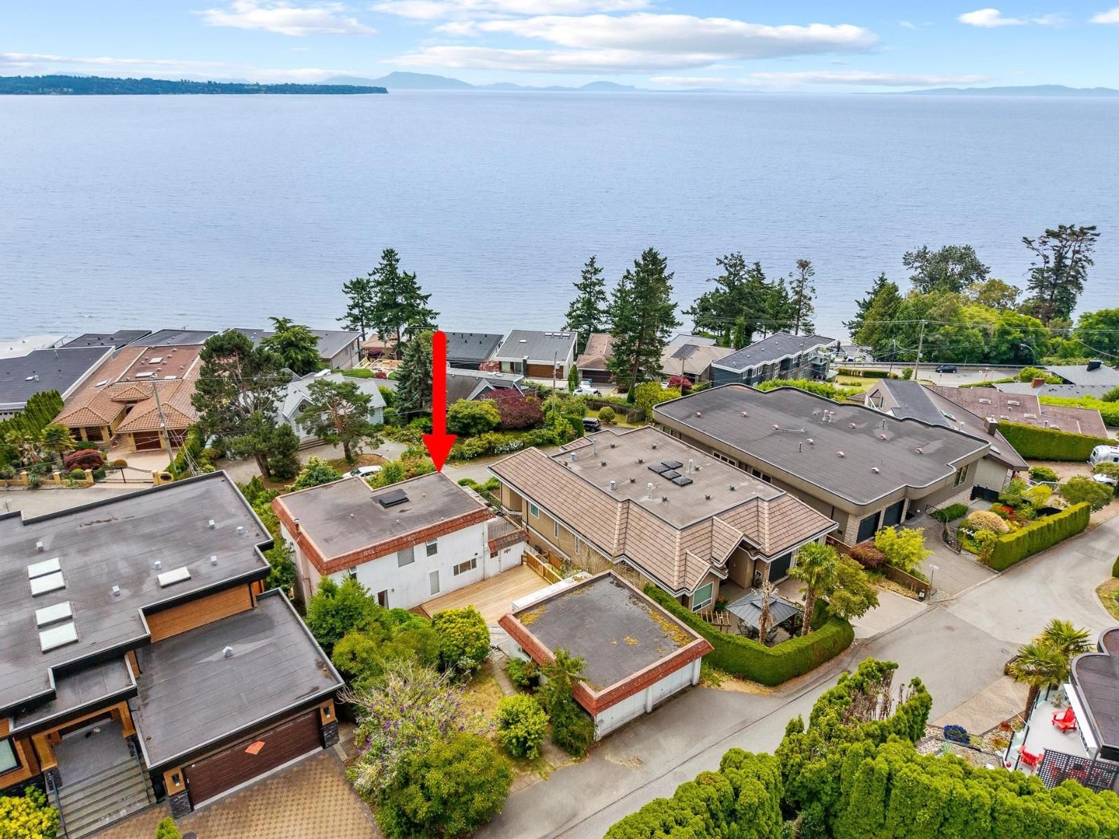 14471 MAGDALEN Crescent, White Rock, British Columbia V4B 2W1