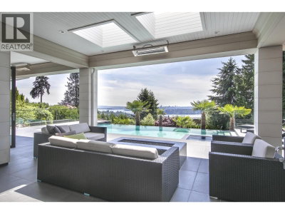 1515 CAMELOT Road | West Vancouver British Columbia | Slide Image Ten
