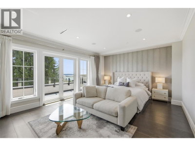 1515 CAMELOT Road | West Vancouver British Columbia | Slide Image Nineteen