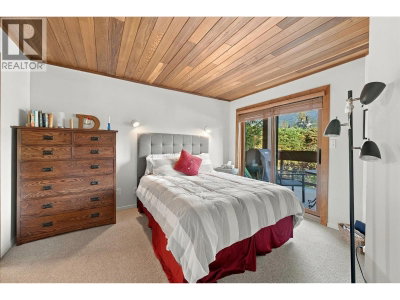 6117 EAGLE Drive | Whistler British Columbia | Slide Image Thirteen