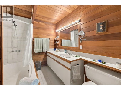 6117 EAGLE Drive | Whistler British Columbia | Slide Image Fifteen