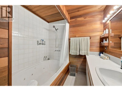 6117 EAGLE Drive | Whistler British Columbia | Slide Image Sixteen