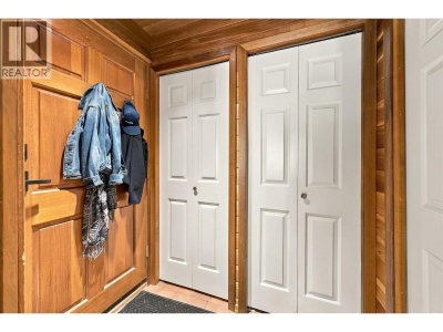 6117 EAGLE Drive | Whistler British Columbia | Slide Image Twenty-one