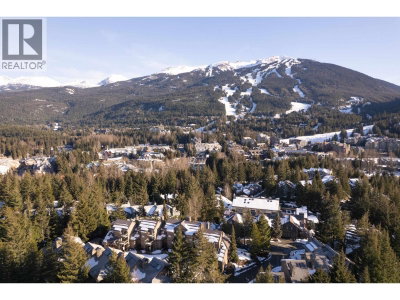 6117 EAGLE Drive | Whistler British Columbia | Slide Image Twenty-five