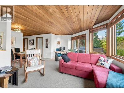 6117 EAGLE Drive | Whistler British Columbia | Slide Image Four