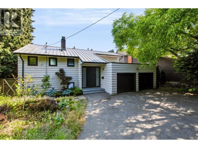 2234 PALMERSTON Avenue | West Vancouver British Columbia | Slide Image Two