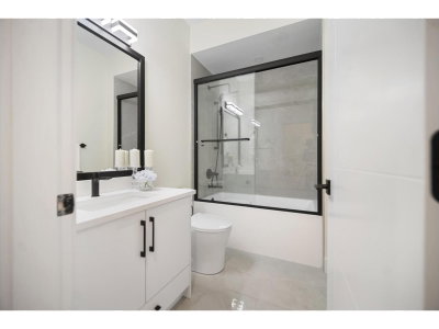 14204 NORTH BLUFF Road | White Rock British Columbia | Slide Image Thirty-five