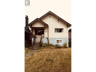 2561 MCGILL Street | Vancouver British Columbia | Slide Image One