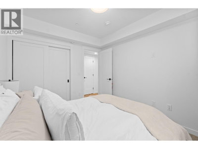 237 RIDGEWAY Avenue | North Vancouver British Columbia | Slide Image Twelve