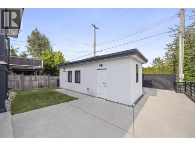 3709 AVONDALE Street | Burnaby British Columbia | Slide Image Thirty-seven