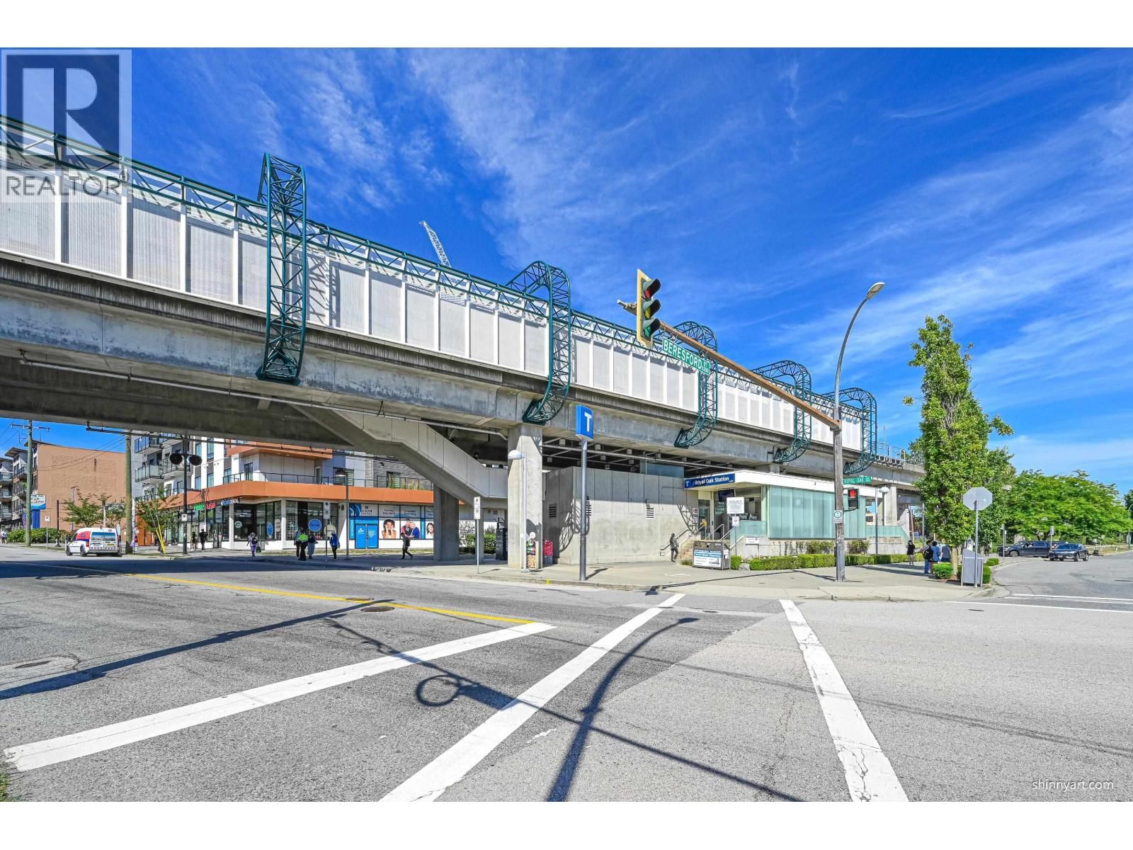 6968 ROYAL OAK Avenue, Burnaby, British Columbia V5J 4J2