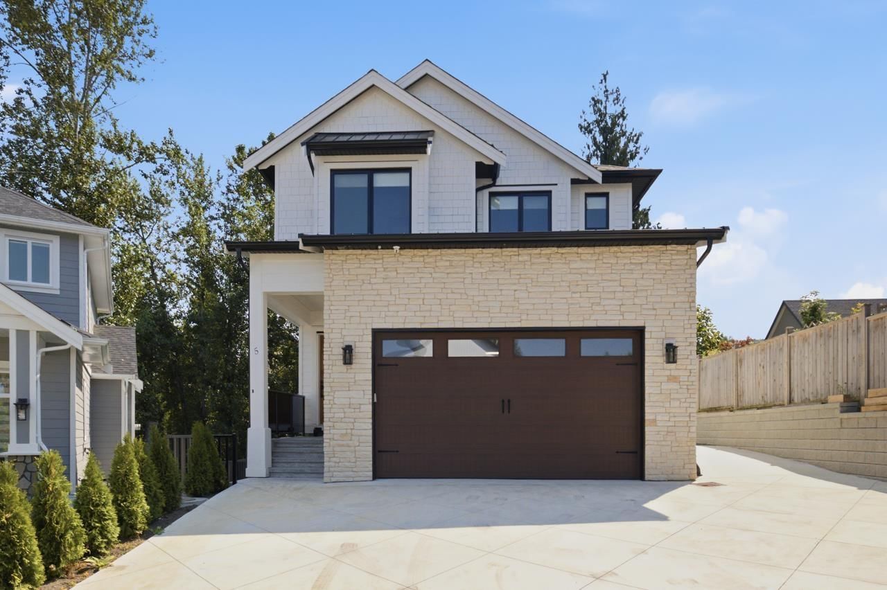 35133 CHRISTINA Place, Abbotsford, British Columbia V2S 8H1