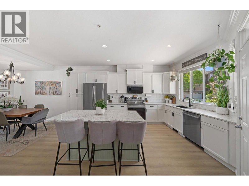 11720 COTTONWOOD Drive Maple Ridge British Columbia, V2X 0G7 - 4 Bedrooms Condo For Sale