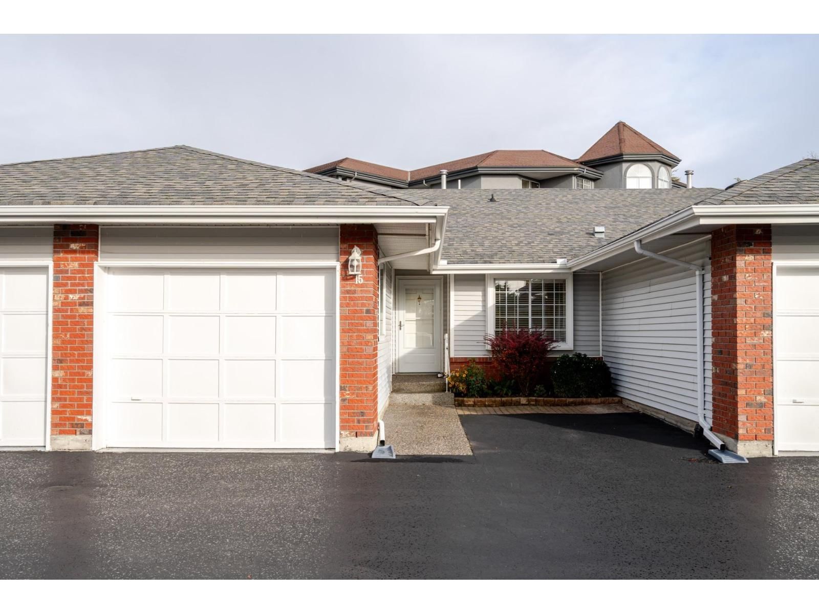 5365 205 Street, Langley, British Columbia V3A 7V7