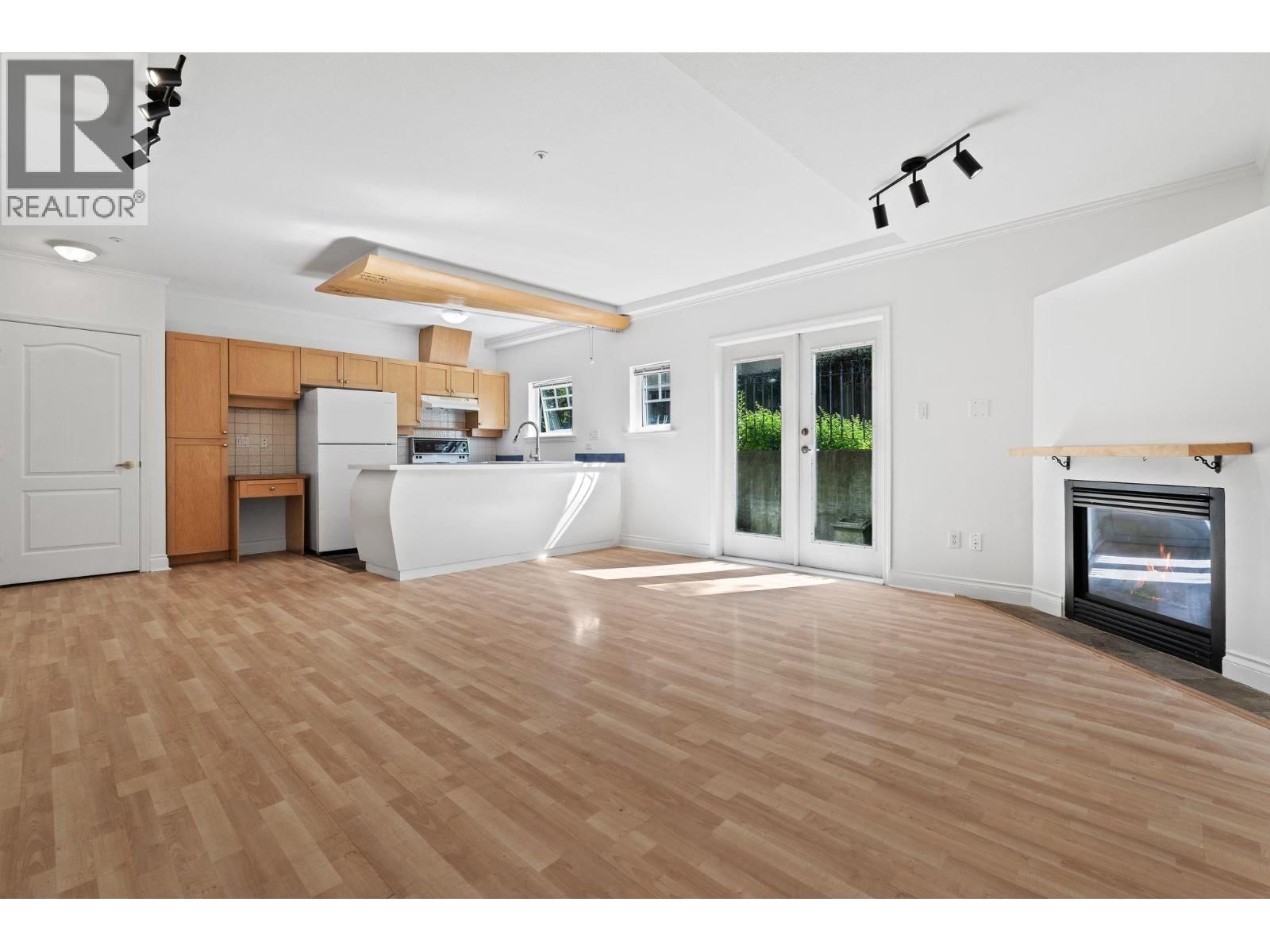3027 7TH Avenue, Vancouver, British Columbia V6K 1Z7