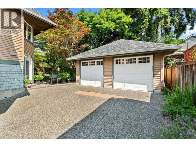 3027 7TH Avenue | Vancouver British Columbia | Slide Image Twenty-eight