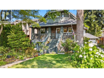 3027 7TH Avenue | Vancouver British Columbia | Slide Image Thirty-one