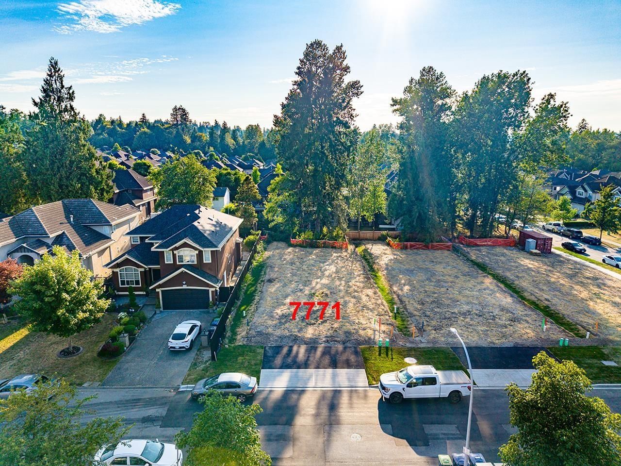 7771 147A Street, Surrey, British Columbia V3S 8Z4