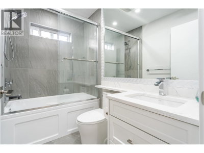 3409 VICTORIA Drive | Coquitlam British Columbia | Slide Image Twenty-eight