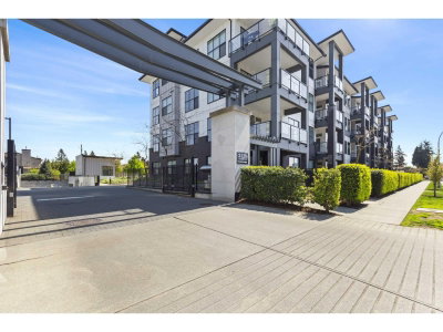 2120 GLADWIN Road | Abbotsford British Columbia | Slide Image Two