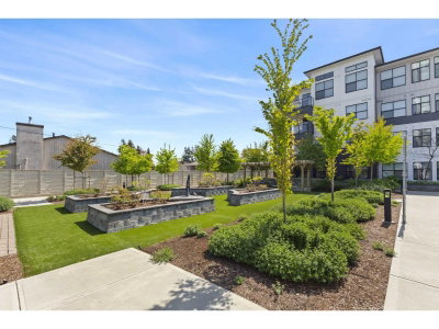 2120 GLADWIN Road | Abbotsford British Columbia | Slide Image Six