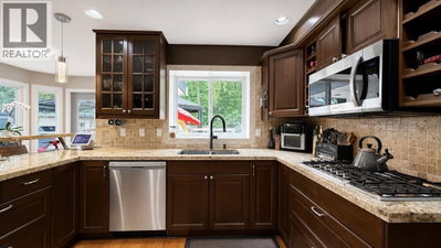 20516 124A Avenue | Maple Ridge British Columbia | Slide Image Eleven