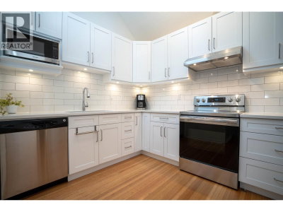 1346 LABURNUM Street | Vancouver British Columbia | Slide Image Six