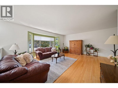11791 229TH Street | Maple Ridge British Columbia | Slide Image Two