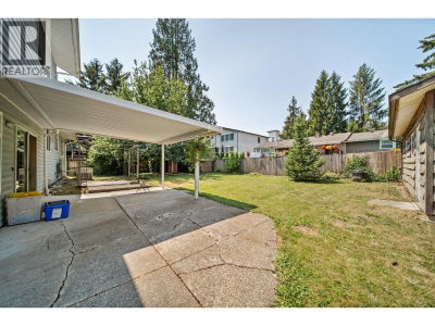 11791 229TH Street | Maple Ridge British Columbia | Slide Image Twenty-two