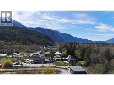 38940 LOGGERS Lane | Squamish British Columbia | Slide Image Thirty-eight