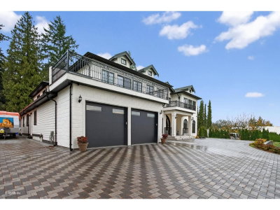 12673 54 Avenue | Surrey British Columbia | Slide Image Eight