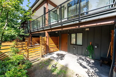 10527 155 Street | Surrey British Columbia | Slide Image Thirty-five